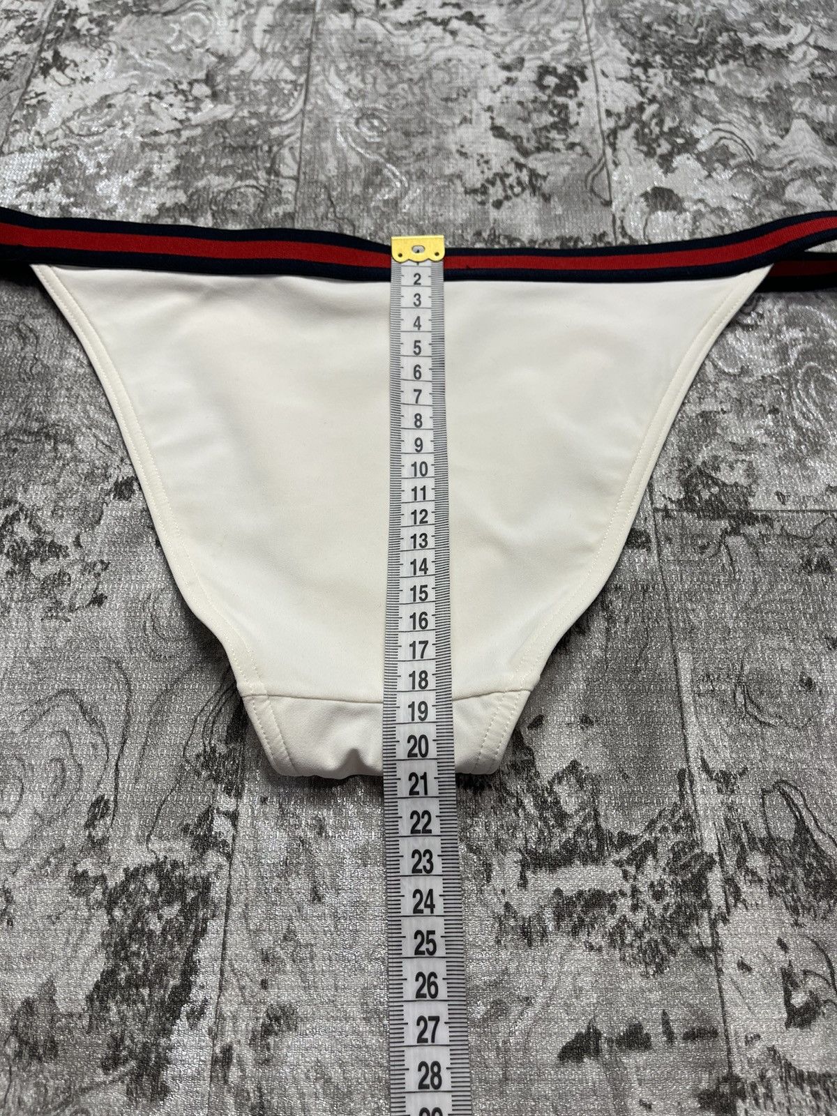 Gucci Gucci Bikini Bottom Made In Italy Size L Size 30" / US 8 / IT 44 - 12 Thumbnail