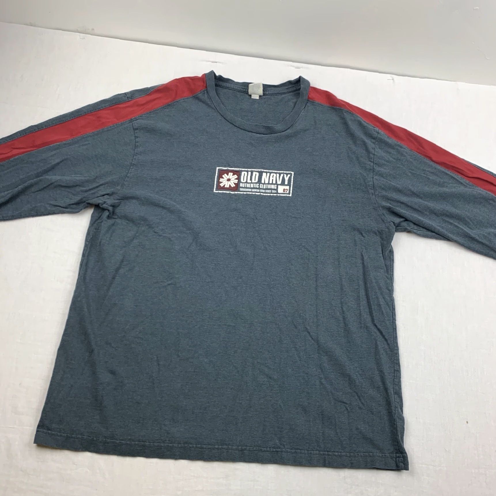 Old Navy VINTAGE Old Navy Shirt Adult XL Gray Logo USA Grunge 2000s Crew Neck Long Sleeve T-Shirt Mens Size US XL / EU 56 / 4 - 7 Thumbnail