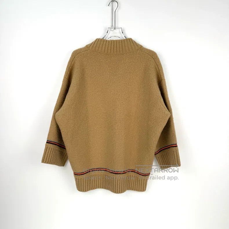 Prada Prada Camel-coloured hard rubber logo sheep wool sweater Size XS / US 0-2 / IT 36-38 - 4 Thumbnail