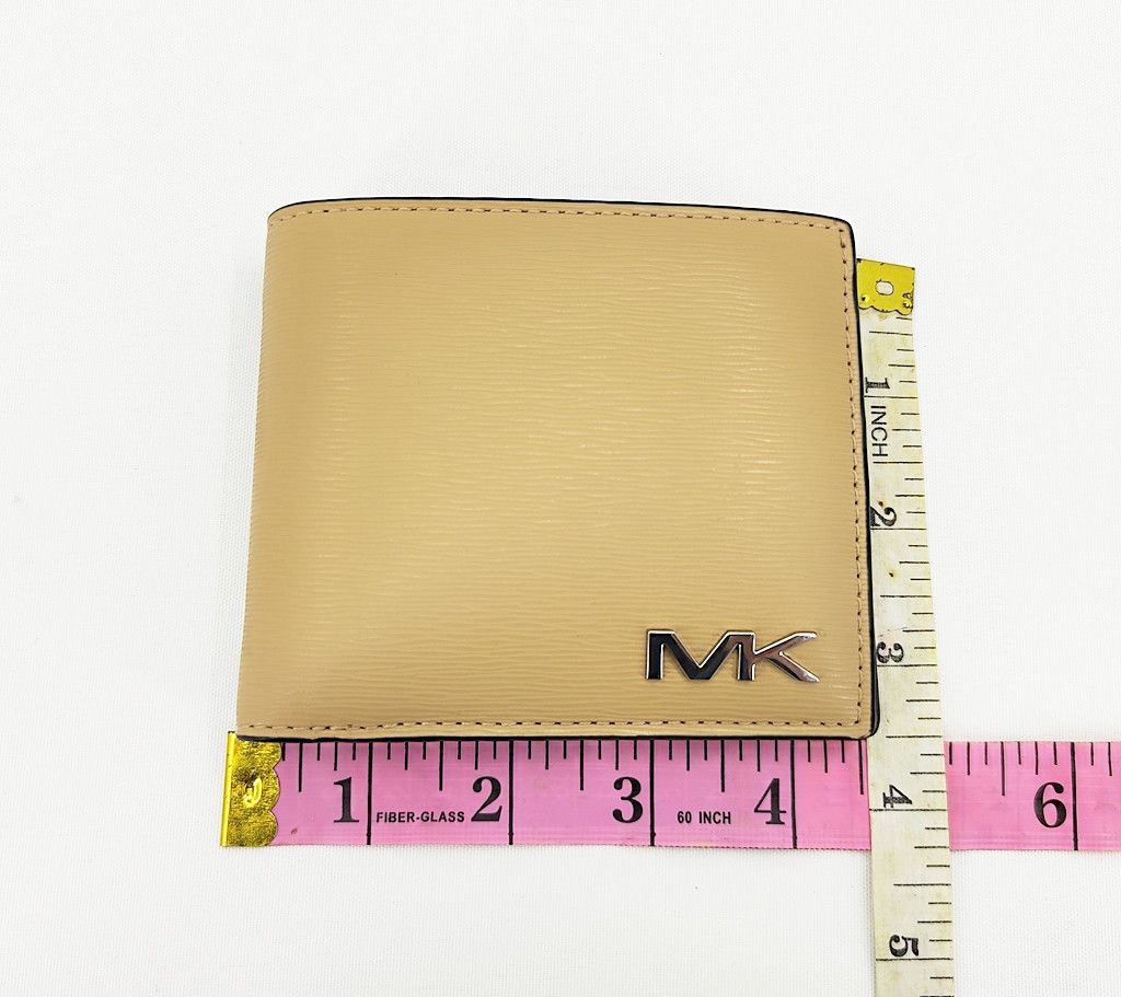 Michael Kors MICHAEL KORS MK brown bi-fold wallet like new Size ONE SIZE - 11 Thumbnail