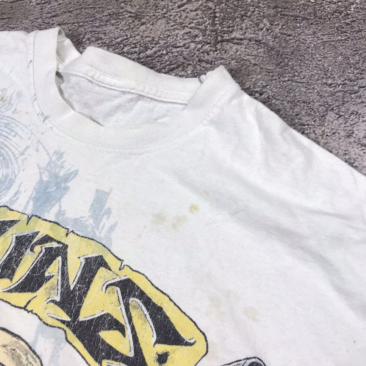Band Tees VINTAGE Y2K BAND TEE GUNS N ROSES SKULLS DEAD FACE 90s Size US XL / EU 56 / 4 - 6 Thumbnail