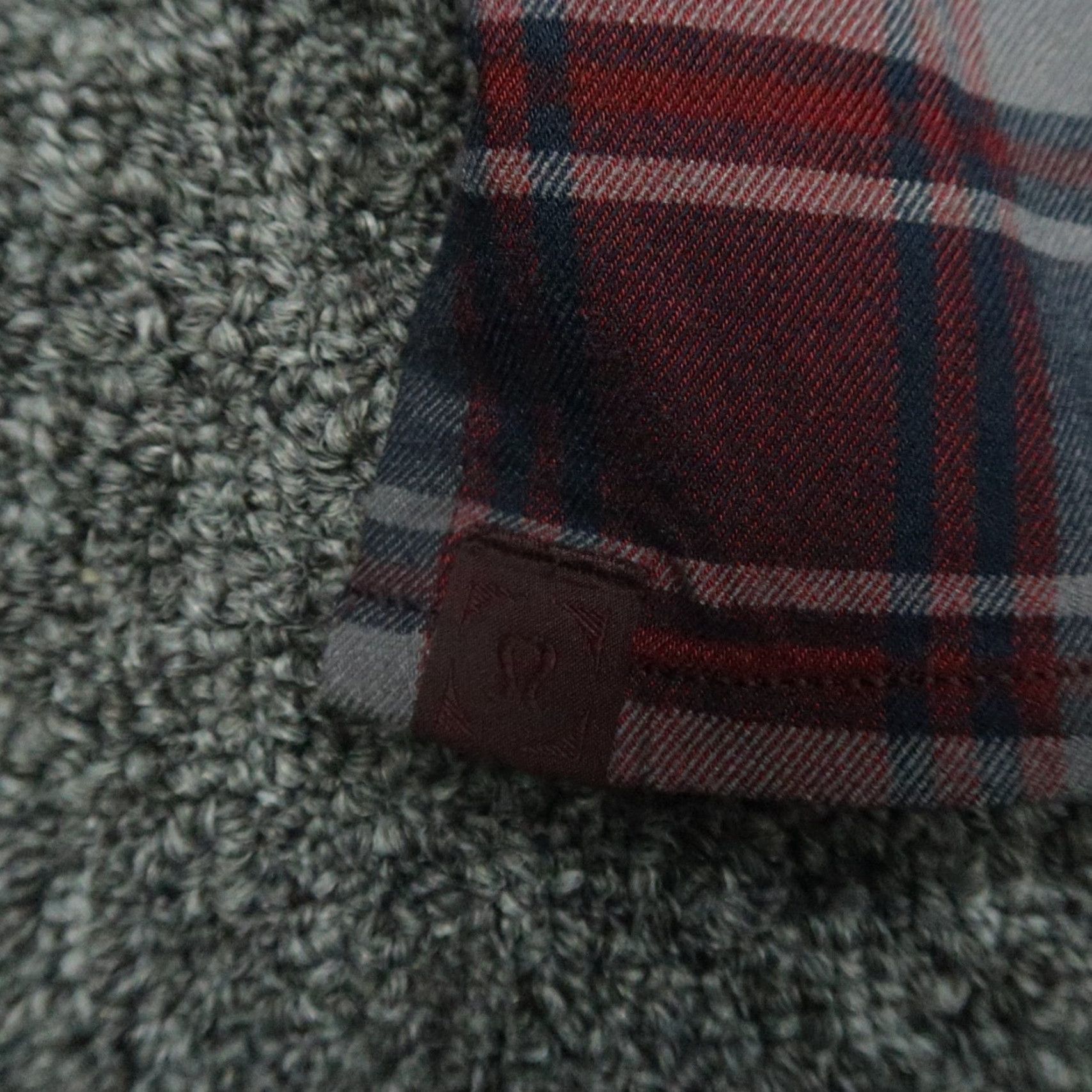 Lululemon Lululemon Shirt Men Large Red Blue Plaid Masons Peak Flannel Long Sleeve Shirt Size US L / EU 52-54 / 3 - 3 Thumbnail