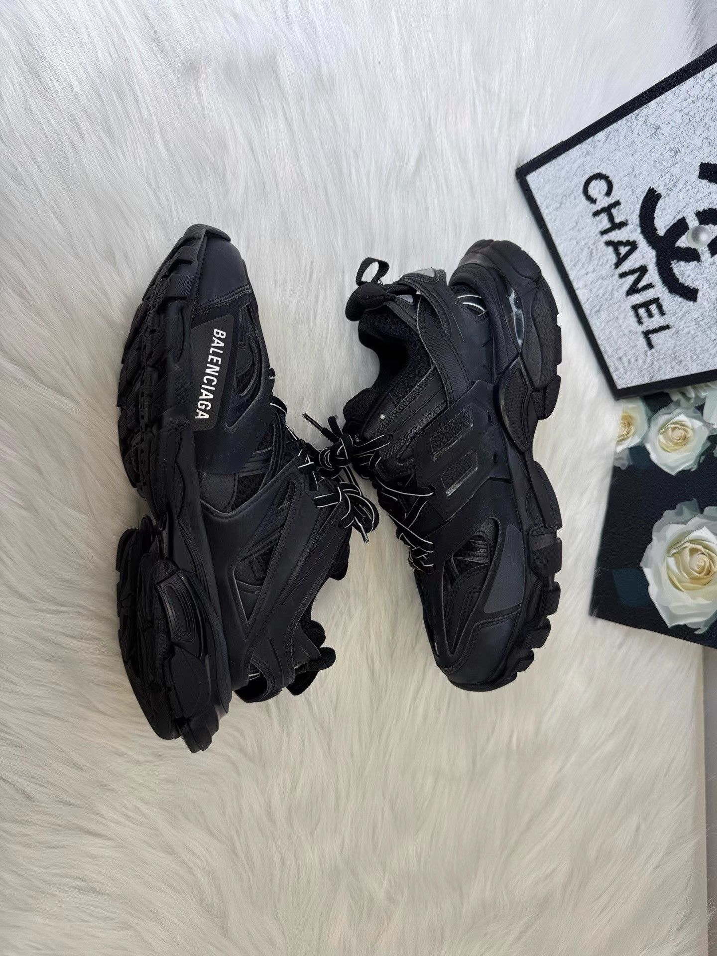 Balenciaga Balenciaga Warrior Embossed Black Chucky Shoes K38 Size US 8 / IT 38 - 7 Thumbnail