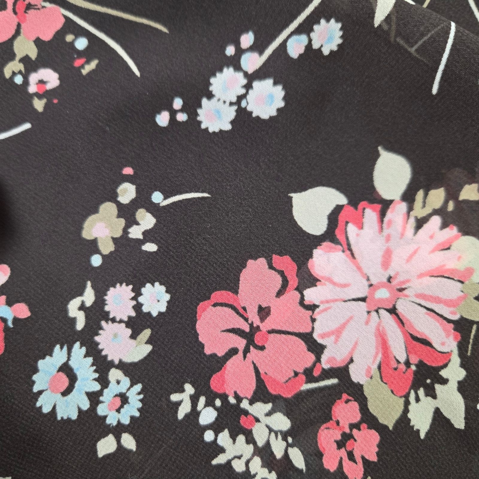 Loft LOFT Brown Floral V Neck Wrap Blouse Size 6 Size M / US 6-8 / IT 42-44 - 6 Thumbnail