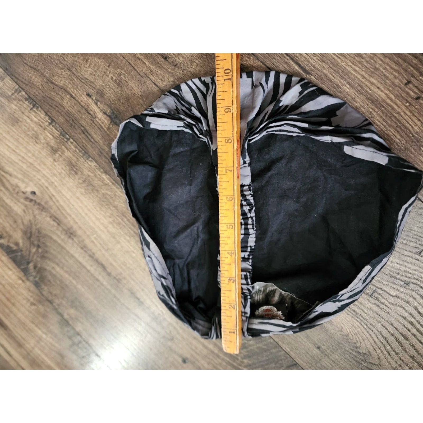 Harley Davidson VINTAGE Harley-Davidson Head Wrap Durag Skull Cap Men One Size Black All Over Print Skull Theme Adjustable 90s Biker Size ONE SIZE - 3 Thumbnail