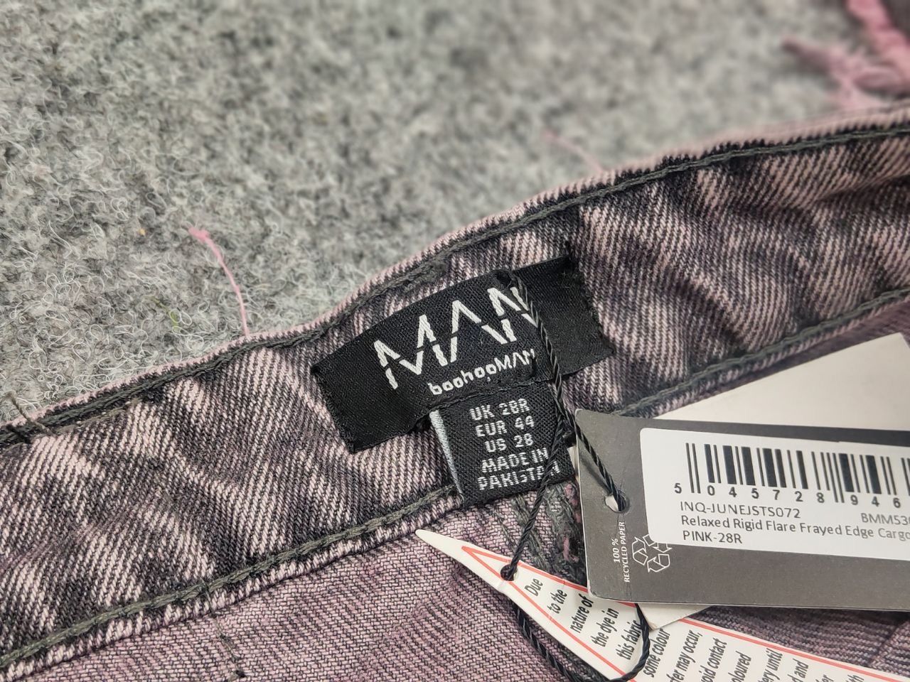 Japanese Brand Vintage Japan Denim flare frayed edge cargo jeans Y2K Style Size US 29 - 17 Thumbnail