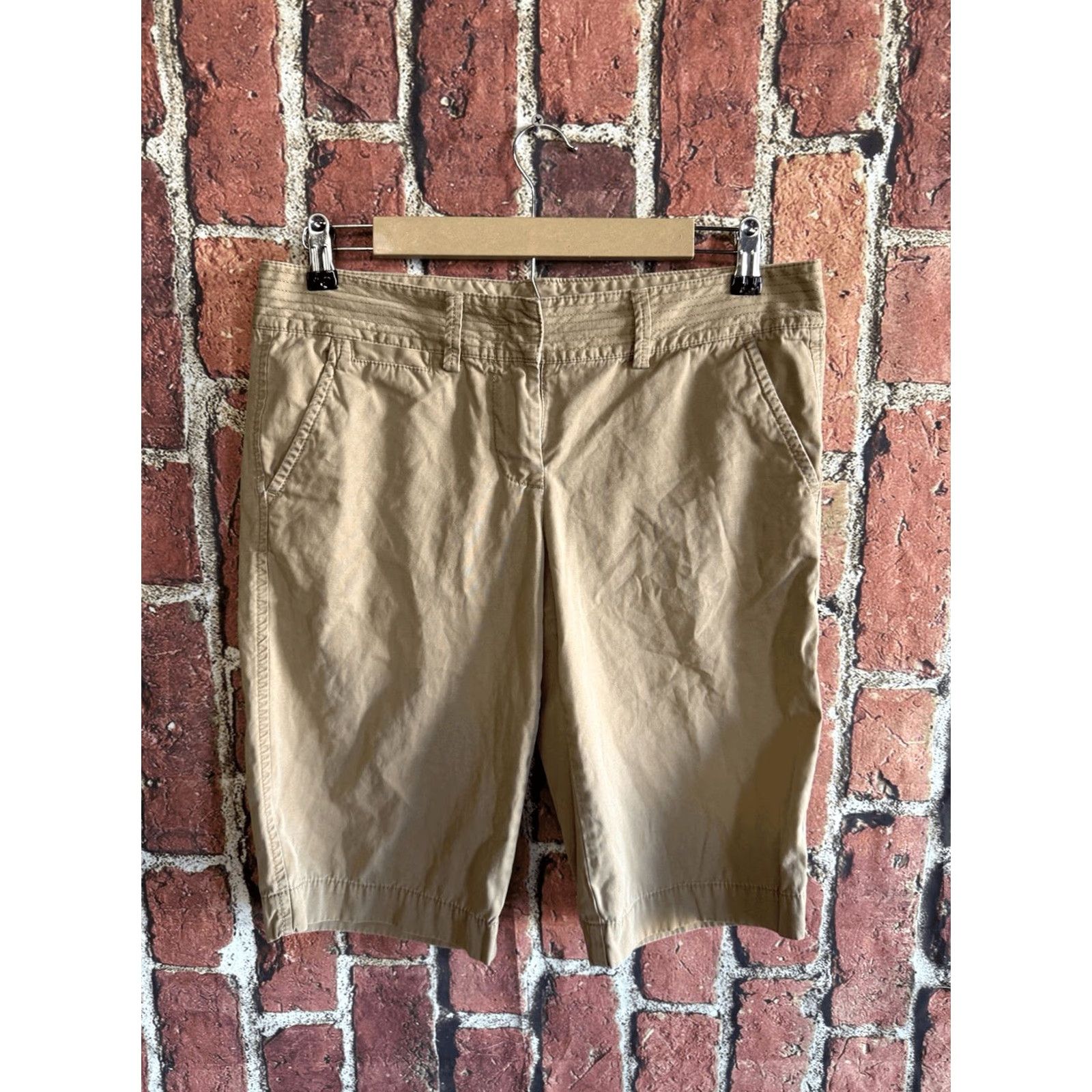 J.Crew J.CREW Womens Chino Beige Tan Size 6 Shirt Pants Adult Womens Chino Beige Tan 6 Size 28" / US 6 / IT 42 - 2 Thumbnail