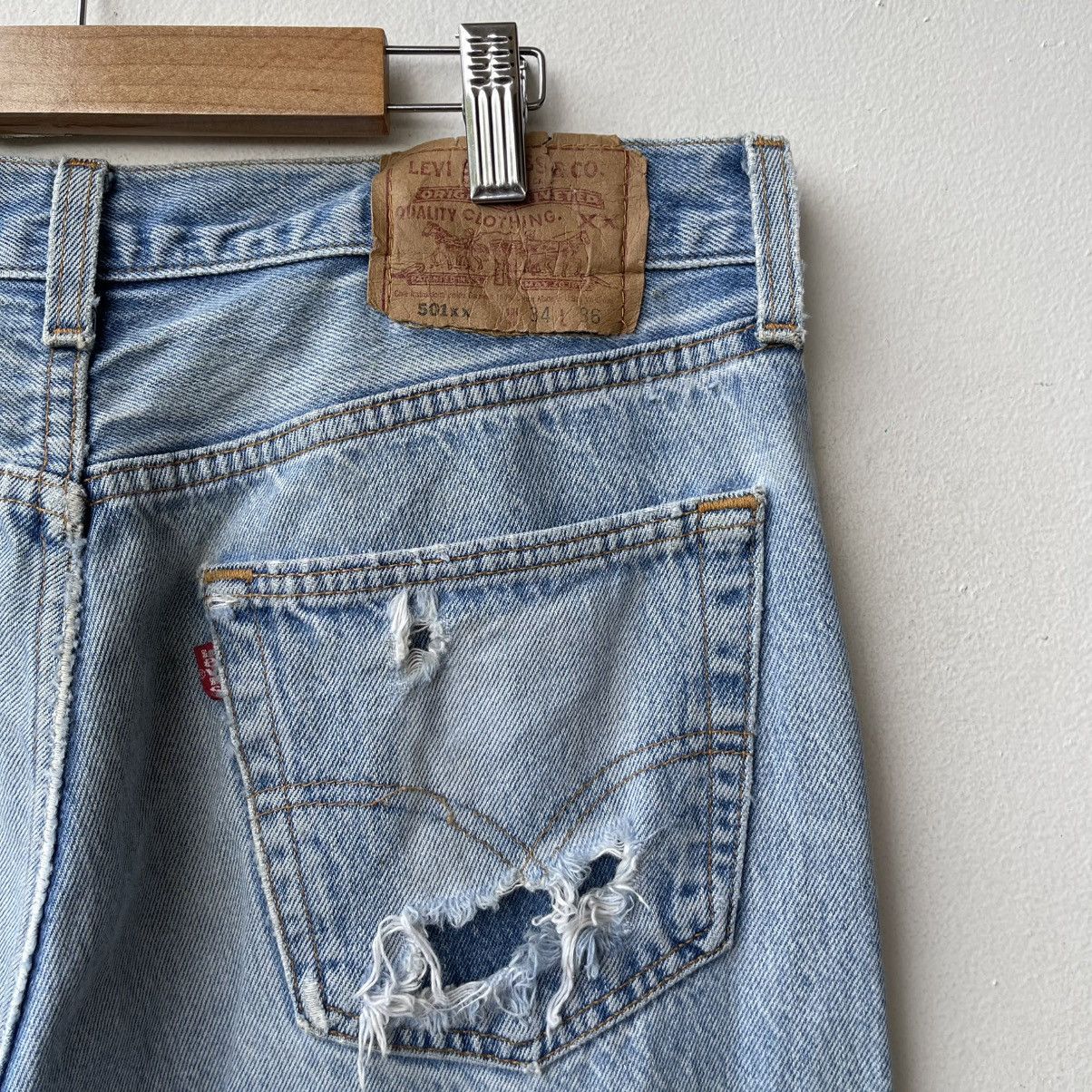 Levi's Vintage 90s Levi's 501XX USA - Thrashed Grunge Look Denim Size US 33 - 11 Thumbnail