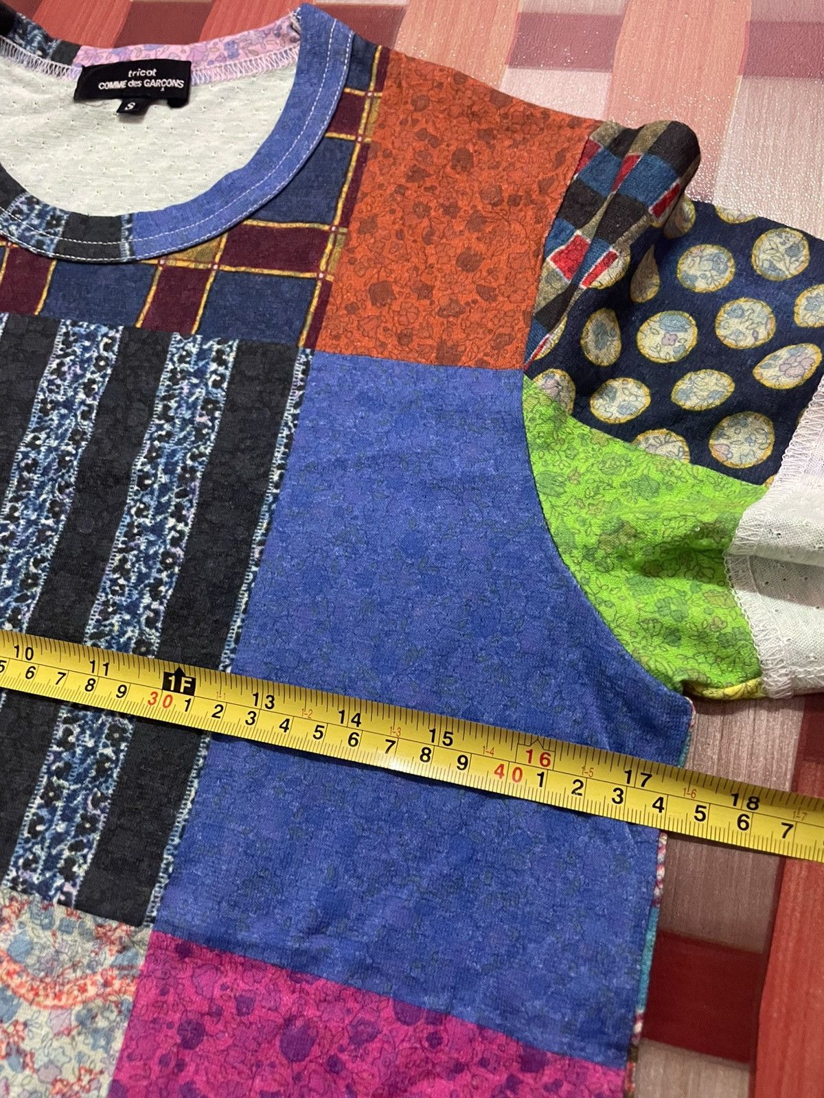 Comme des Garcons tricot Comme des Garçons multi-pattern patchwork t-shirt. Size S / US 4 / IT 40 - 7 Thumbnail