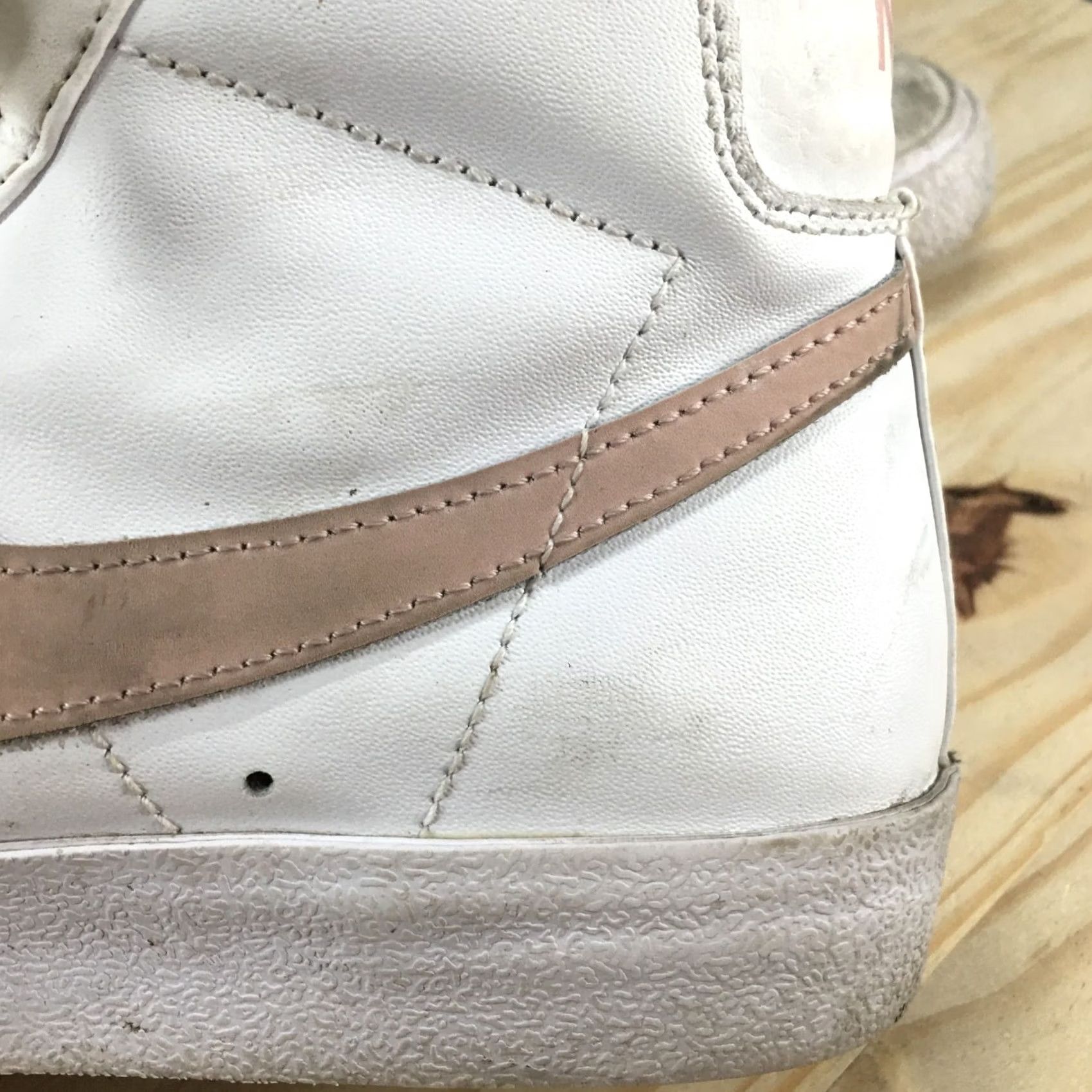 Nike Nike Blazer Mid 77 Sneakers Women White Lace Up Comfort CZ1055-118 Shoe Size 7 Women's Athletic Sneaker Shoes Size M / US 6-8 / IT 42-44 - 6 Thumbnail