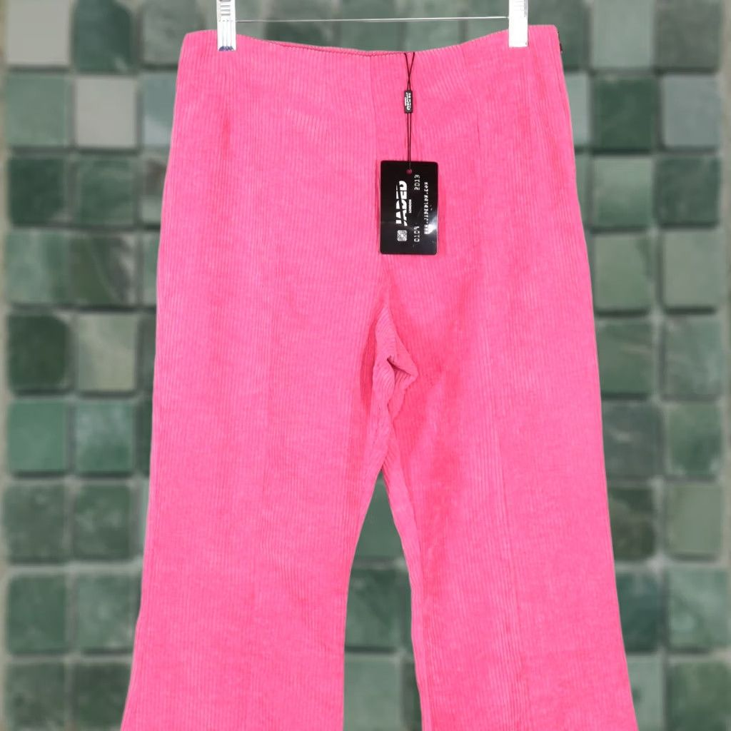 Jaded London Jaded London Pants Womens Sz 4 Hot Pink Corduroy Flared High Waist Trousers NWT Size 27" / US 4 / IT 40 - 1 Thumbnail