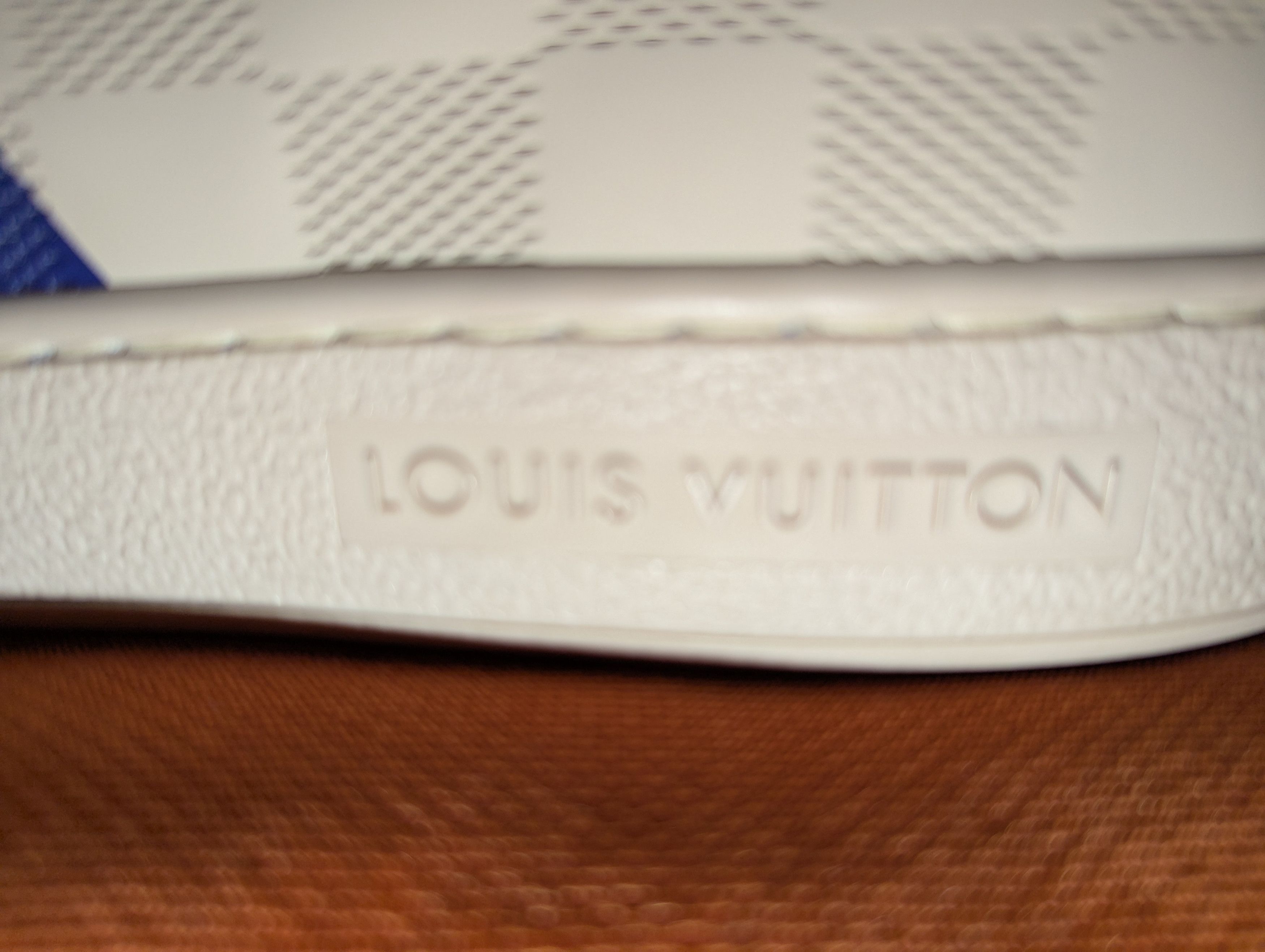 Louis Vuitton LOUIS VUITTON DAMIER INFINI FRONTROW CREAM CHECKERED Size US 7.5 / EU 40-41 - 10 Thumbnail