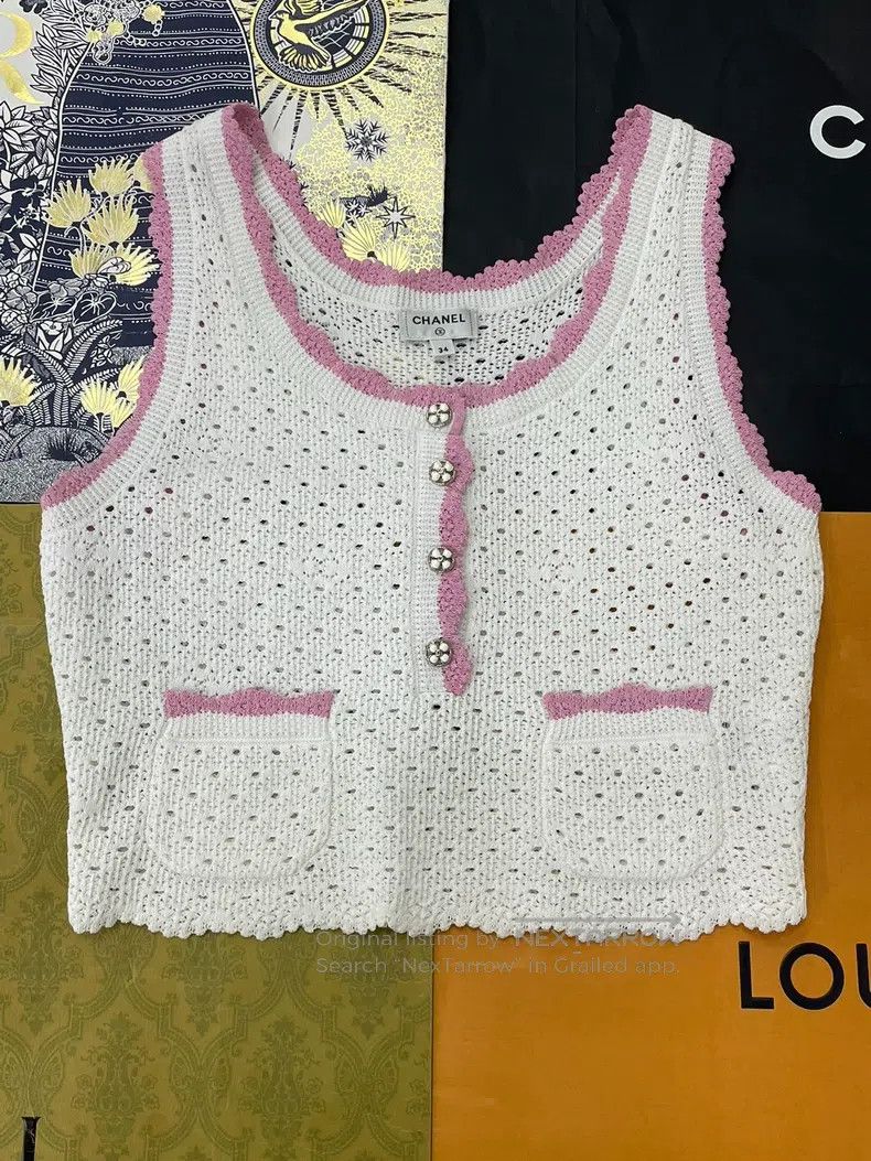 Chanel Chanel 24P white and pink lace knitted hollow vest Size XXS / US 00 / IT 34 - 1 Thumbnail
