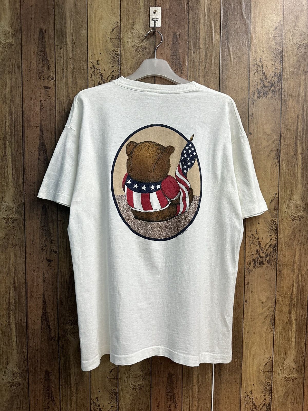 Vintage Vintage Bear America Best Flag Single Stitch Tshirt A475 Size US L / EU 52-54 / 3 - 4 Thumbnail