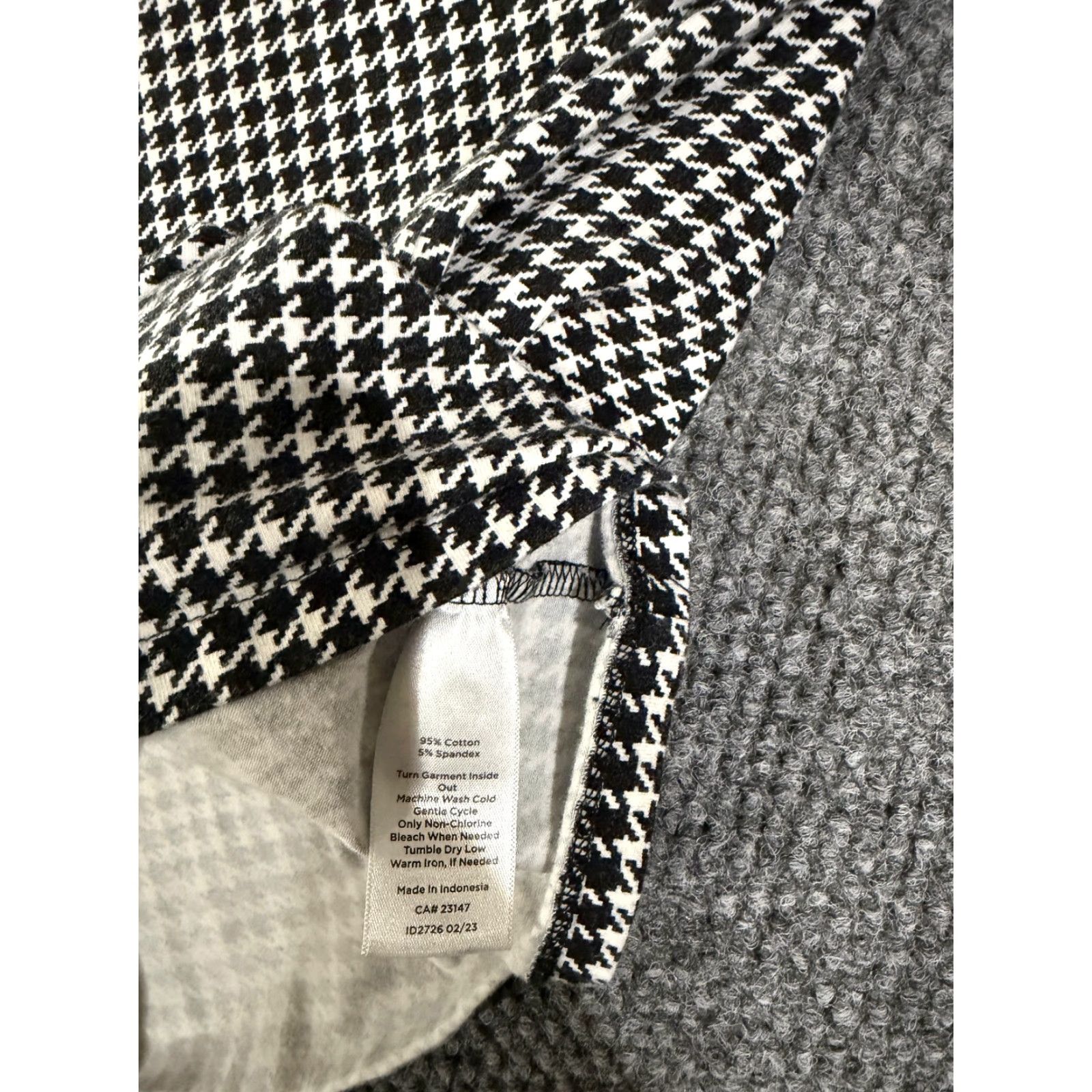 Talbots Talbots Blouse Shirt Womens Large Black White Houndstooth Stretch Casual Round Neck Long Sleeve Regular Cotton Spandex Machine Washable Vintage No Size L / US 10 / IT 46 - 5 Thumbnail