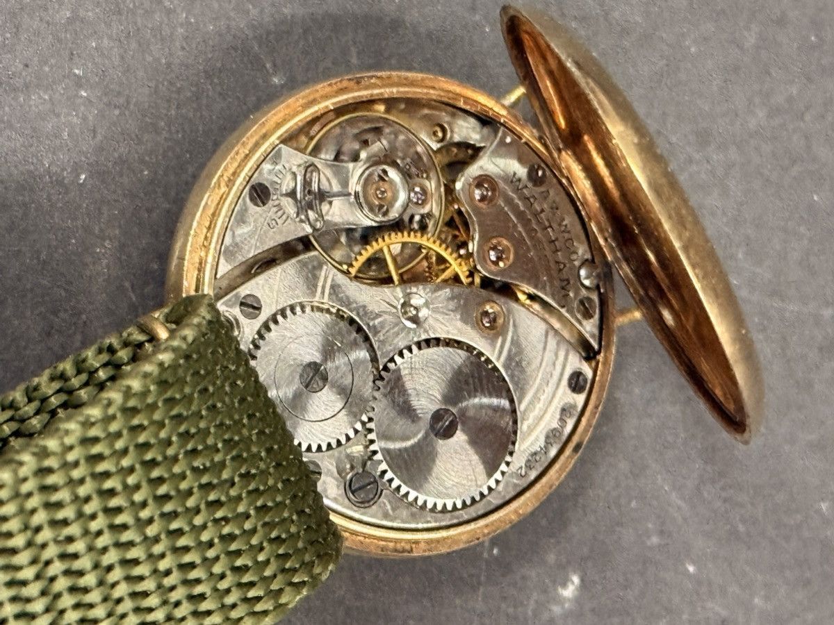 Vintage Vintage WALTHAM 20 Years Gold Filled Manual Custom Watch Size ONE SIZE - 9 Thumbnail