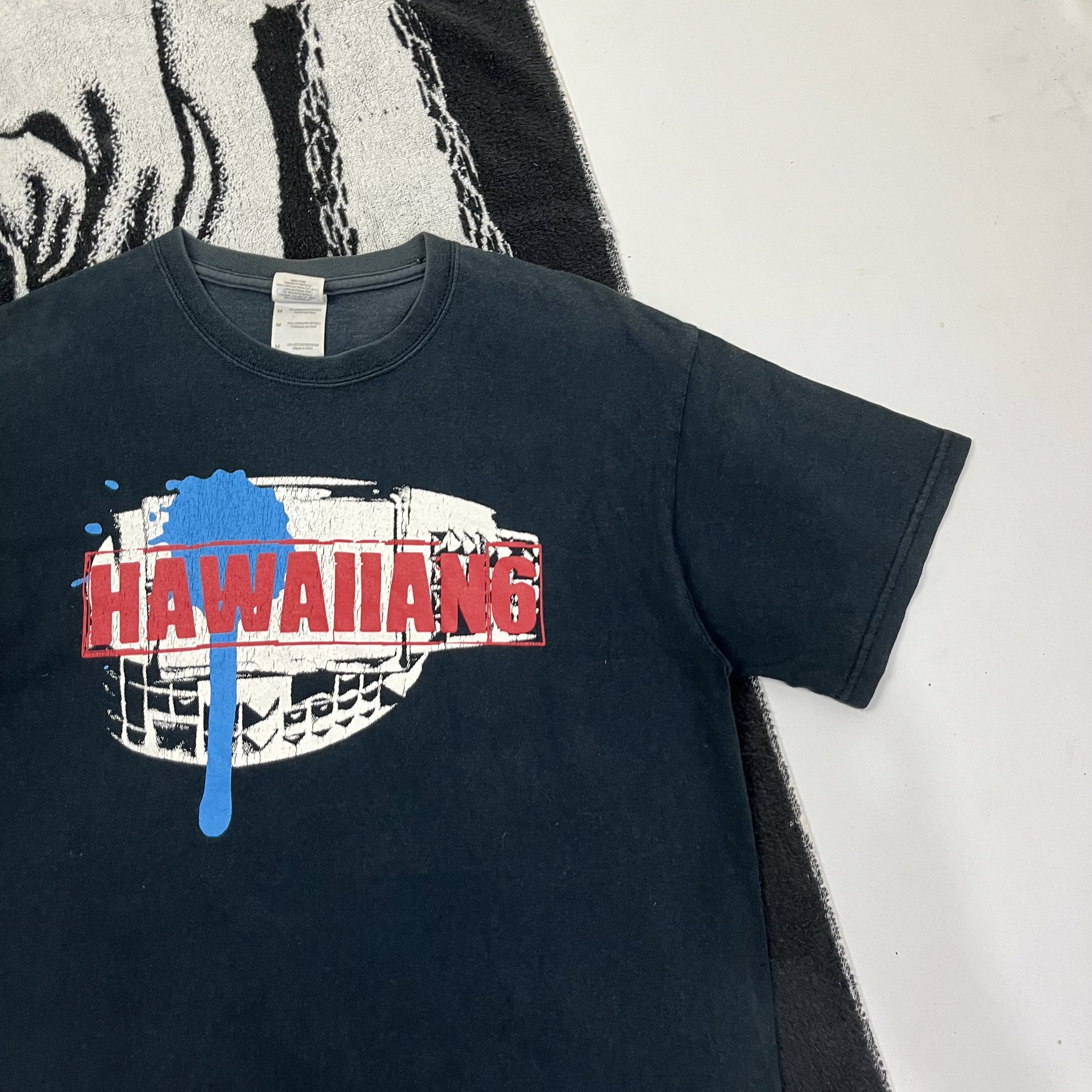 Japanese Brand × Vintage Sun faded vintage Hawaii gildan T-shirt Size US M / EU 48-50 / 2 - 2 Thumbnail
