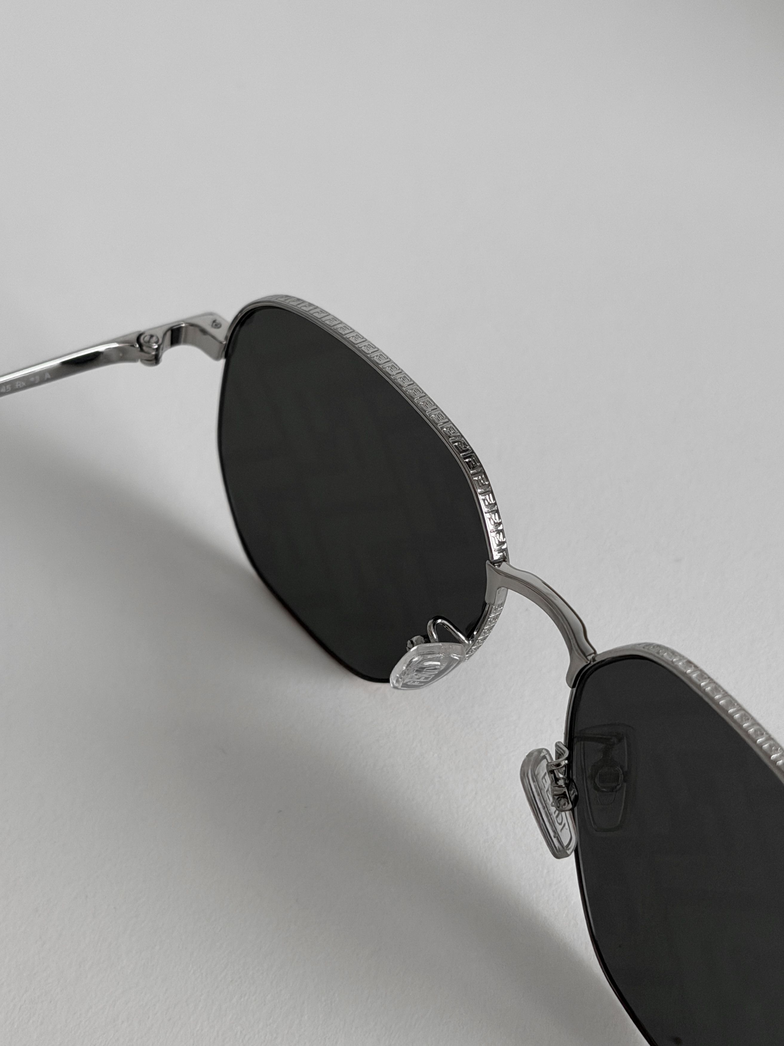 Fendi Fendi Sunglasses Size ONE SIZE - 9 Thumbnail