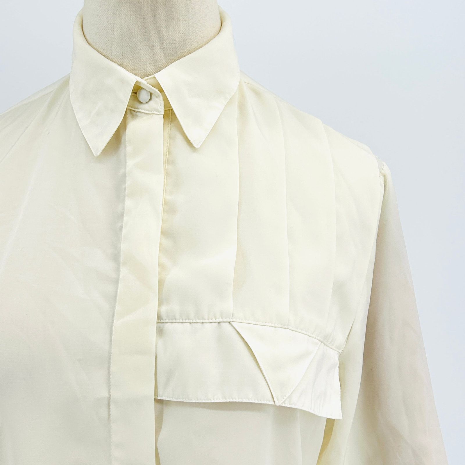Vintage 80s David Matthew Ivory Button Down w Pleated Detail Size S / US 4 / IT 40 - 2 Thumbnail