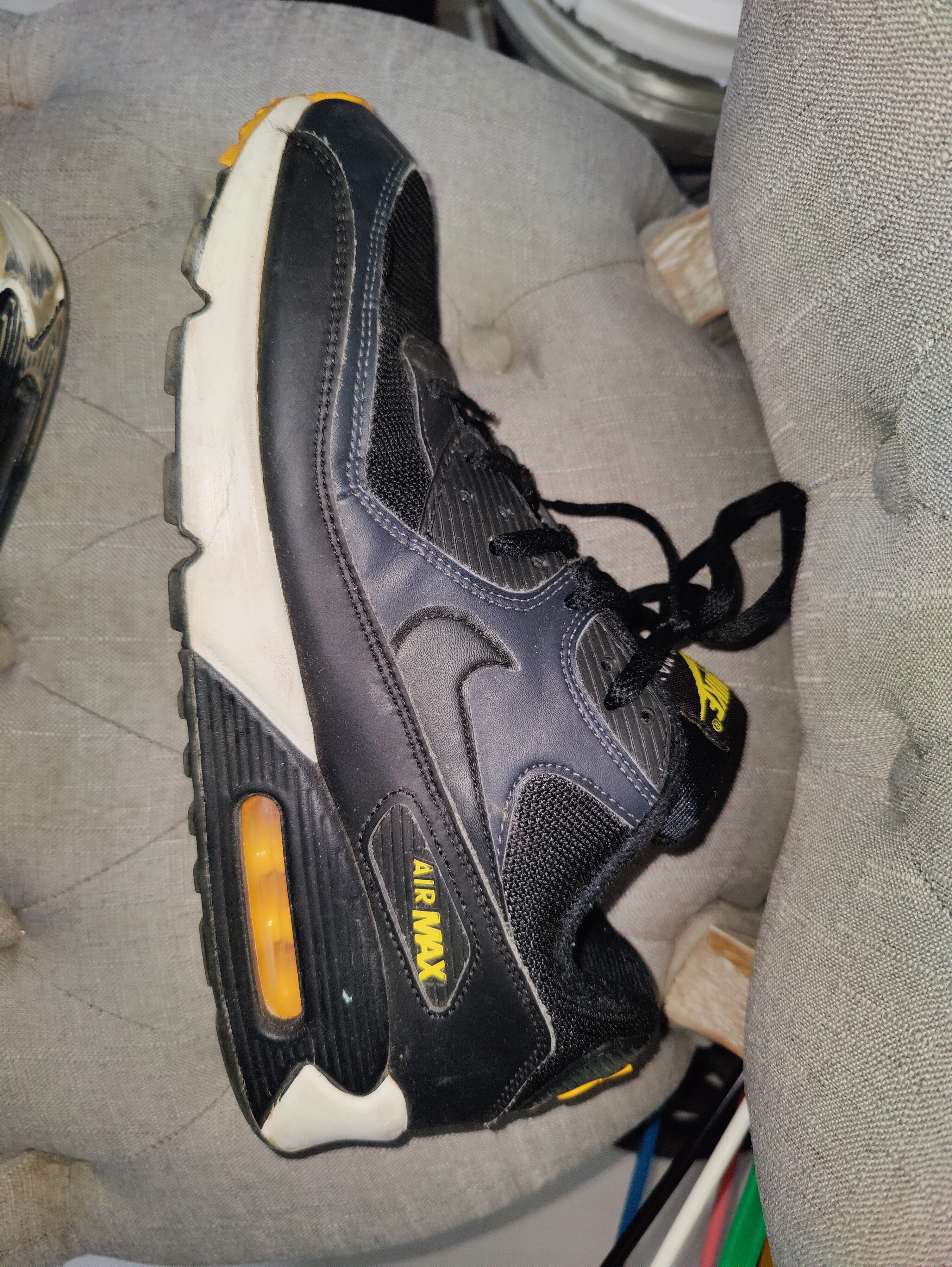 Nike Nike Air Max 90 Size US 10.5 / EU 43-44 - 4 Thumbnail