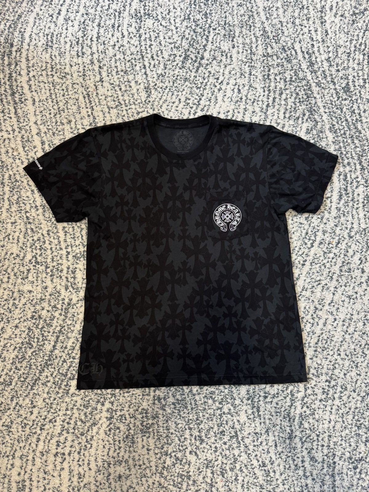 【Chrome Hearts】Cemetery Cross Tire Tracks T-shirt★半袖 Chrome Hearts Cemetery Cross Tire Tracks T-shirt White Men's