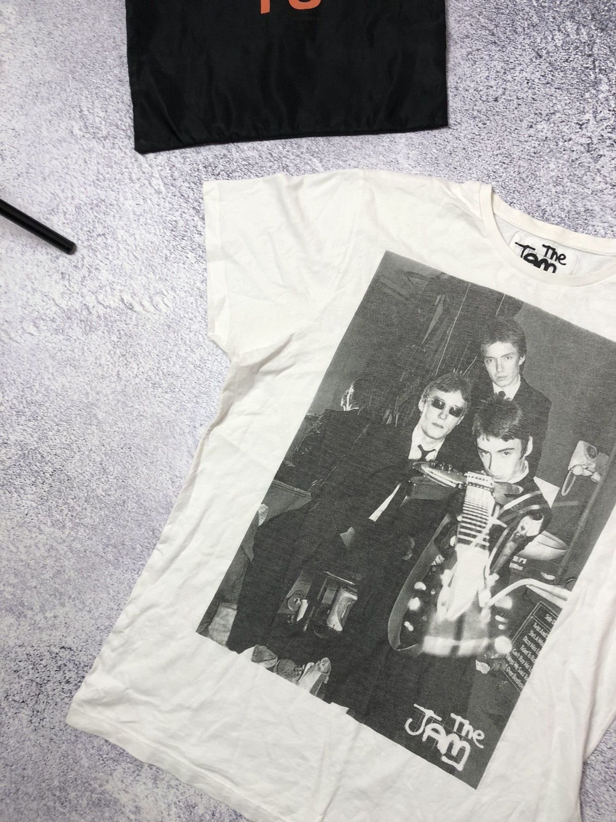 Other Rock T-shirt The Jam 2011 size Xl vintage y2k rock shirt Size US XL / EU 56 / 4 - 3 Thumbnail