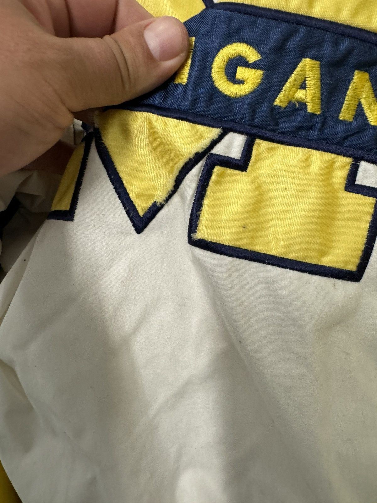 Pro Player MICHIGAN WOLVERINES ZIP UP HOODED BY DANIEL YOUNG JACKET Size US L / EU 52-54 / 3 - 8 Thumbnail