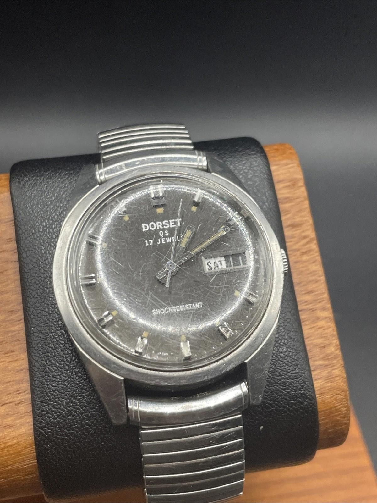 Designer Vintage DORSET Manual Wind 17 Jewel Day-Date Black Dial P/R Size ONE SIZE - 1 Thumbnail