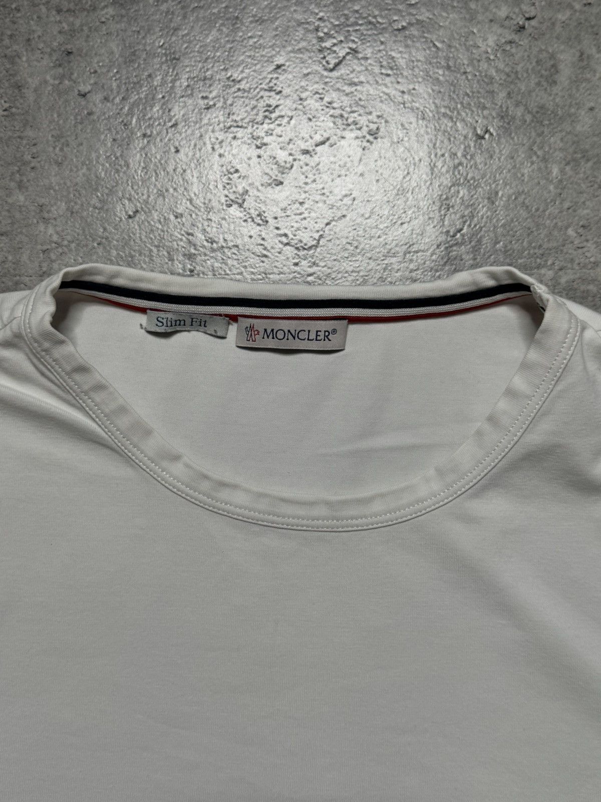 Moncler Moncler Slim Fit Cotton BLK Plain Patch Logo T-shirt Size US L / EU 52-54 / 3 - 6 Thumbnail
