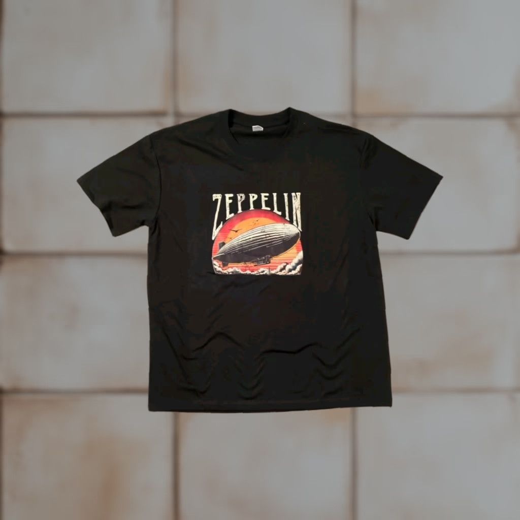 Vintage VINTAGE Led Zeppelin Celebration Day Rock Band T-Shirt Mens L 44" Chest Black Cotton Short Sleeve Crew Neck Logo Graphic Print 1980s Mens Size US L / EU 52-54 / 3 - 1 Thumbnail