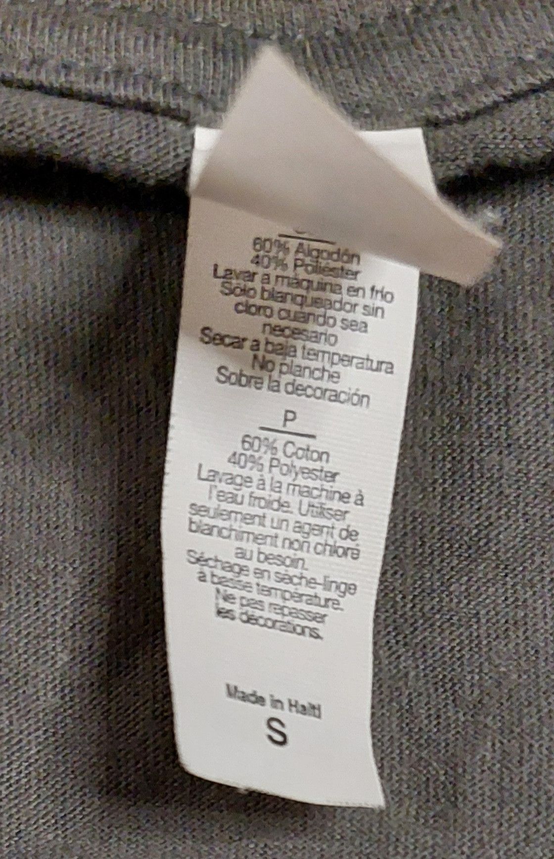 Next Level Apparel Authentic Roscoe's House of Chicken 'N Waffles Gray V-Neck Size S / US 4 / IT 40 - 3 Thumbnail