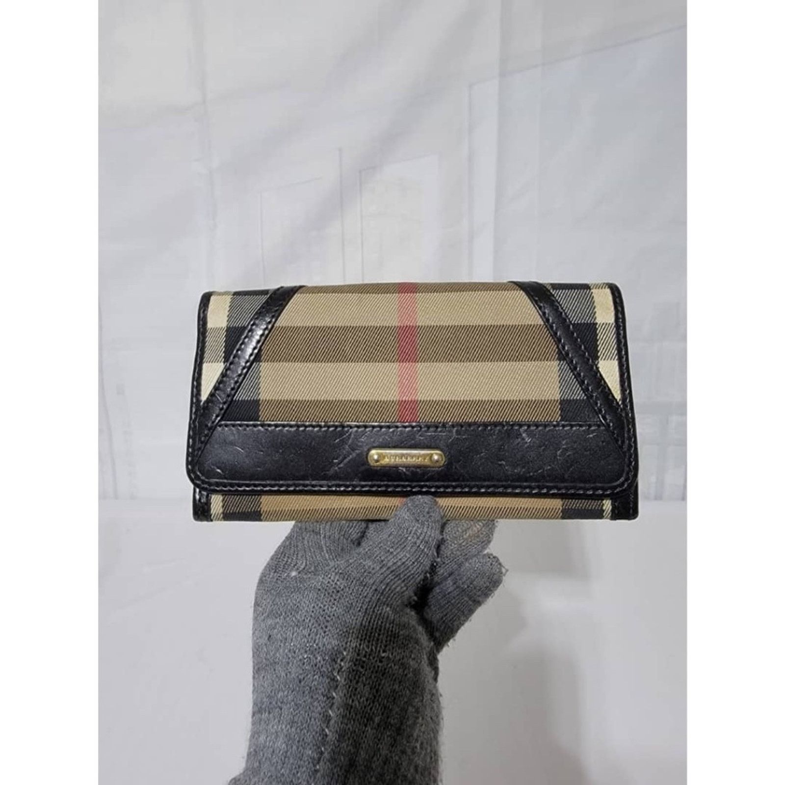 Burberry Burberry House Check Fabric and Leather Leighton Continenta Size ONE SIZE - 1 Thumbnail