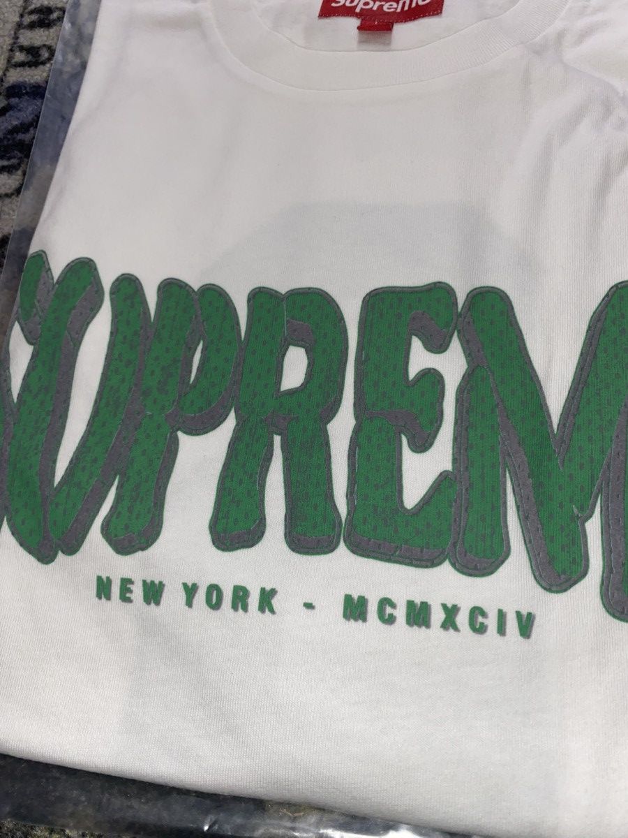 New York × Supreme Supreme Flocked Washed S/S Top T-Shirt New York × Supreme Supreme Flocked Washed S/S Top T-Shirt