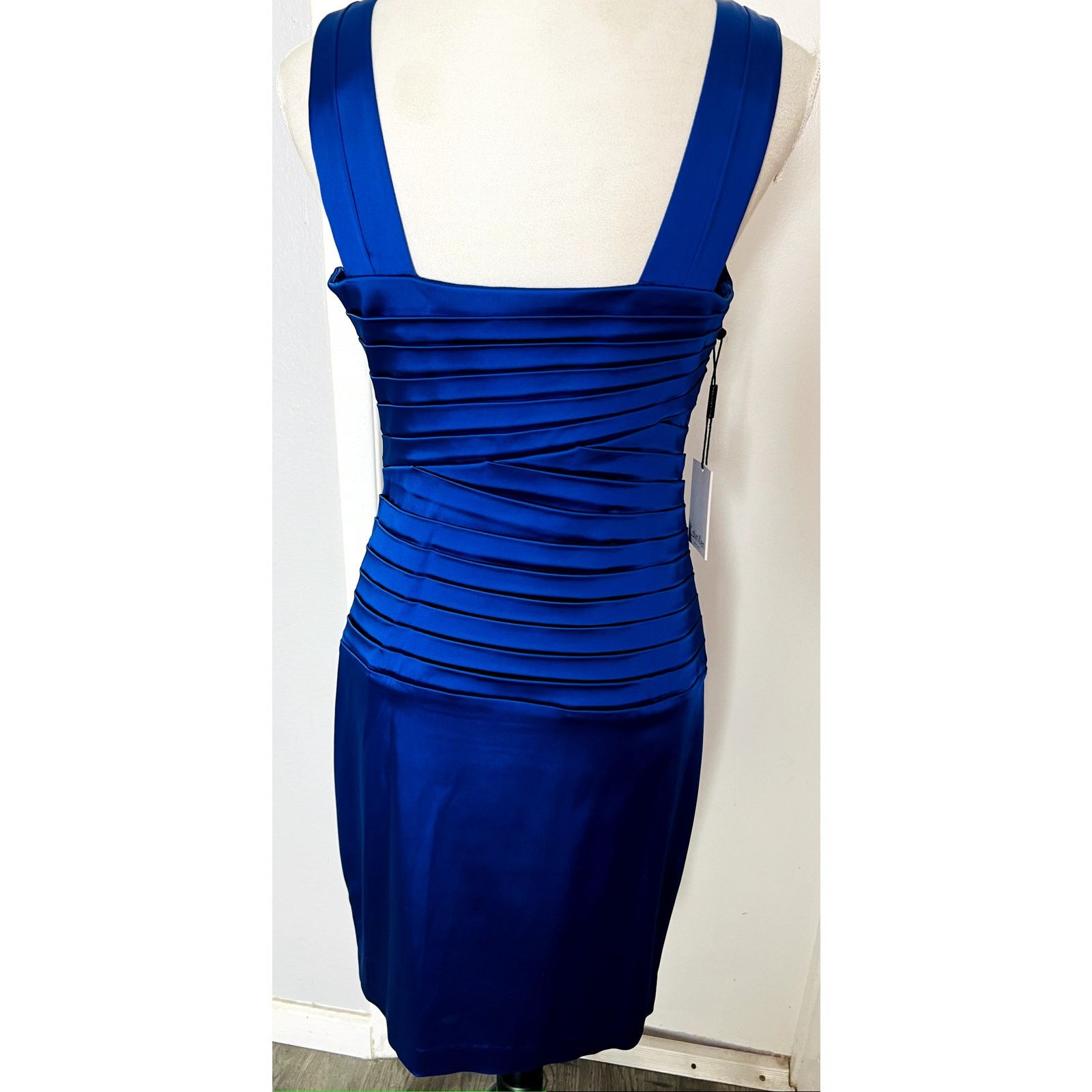 Calvin Klein Calvin Klein royal blue v neck ruched cocktail dress Sz 6 Size M / US 6-8 / IT 42-44 - 5 Thumbnail