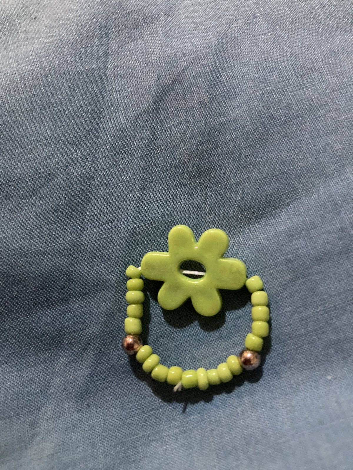 Other Green groovy flower beaded ring Size ONE SIZE - 1 Preview
