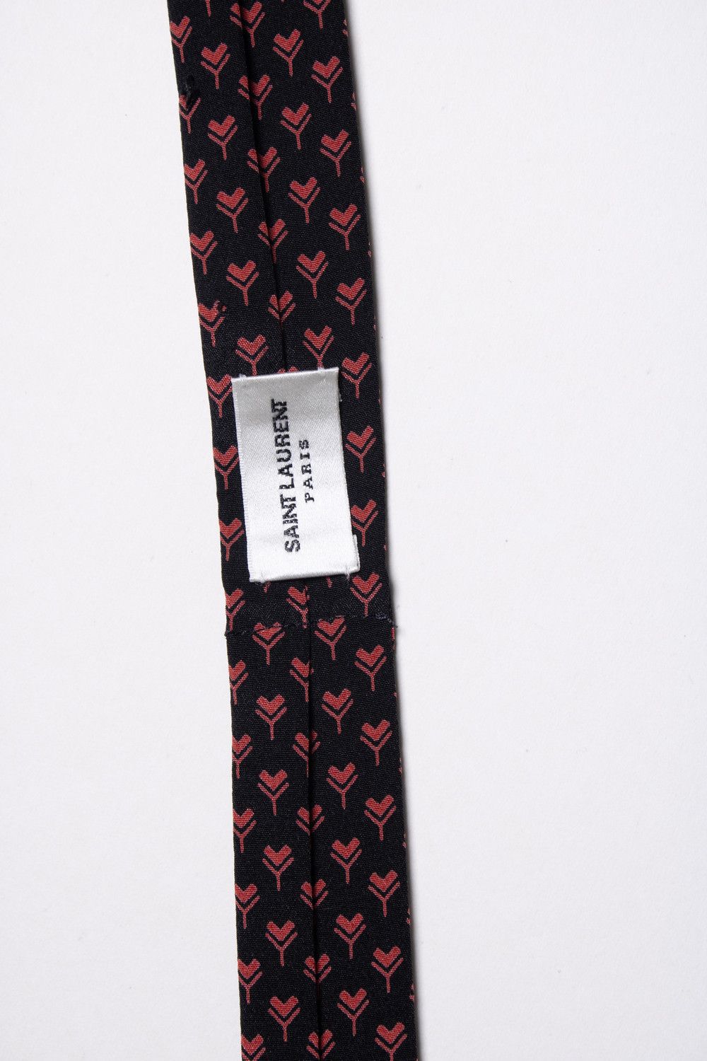 Saint Laurent Paris Saint Laurent, heart print scarf tie with raw edges Size ONE SIZE - 3 Thumbnail