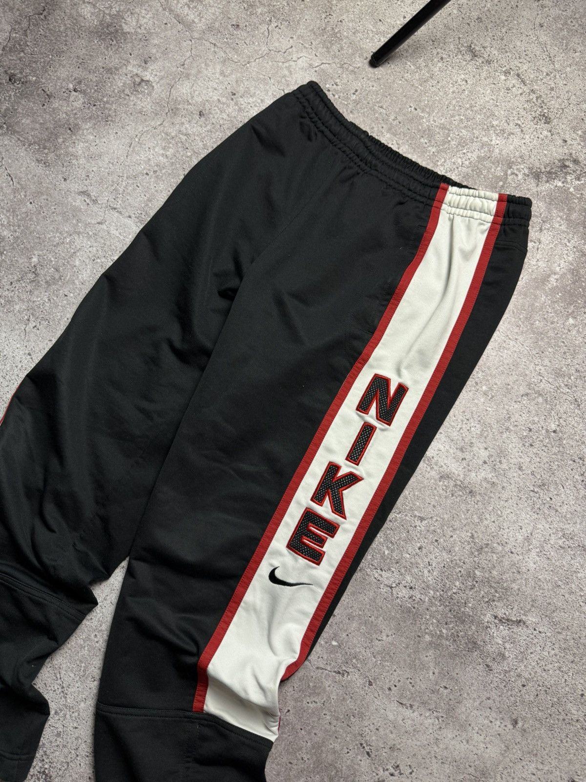 Nike × Vintage Vintage Nike Big Logo Hype Sweatpants 90s Y2K Size US 30 / EU 46 - 2 Thumbnail