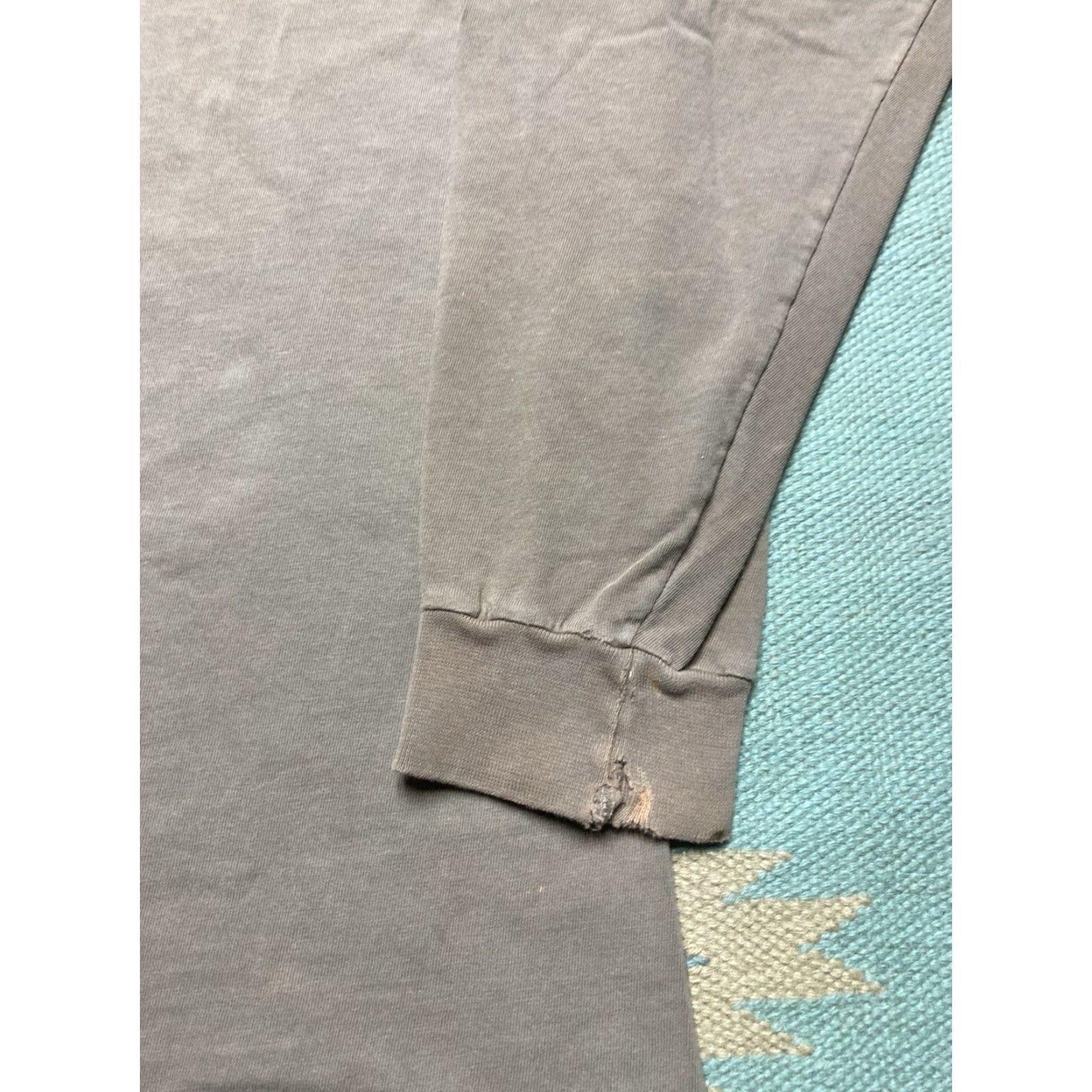 Vintage VINTAGE Crazy Shirts T-Shirt Long Sleeve USA Beige XL Men Size US XL / EU 56 / 4 - 2 Thumbnail