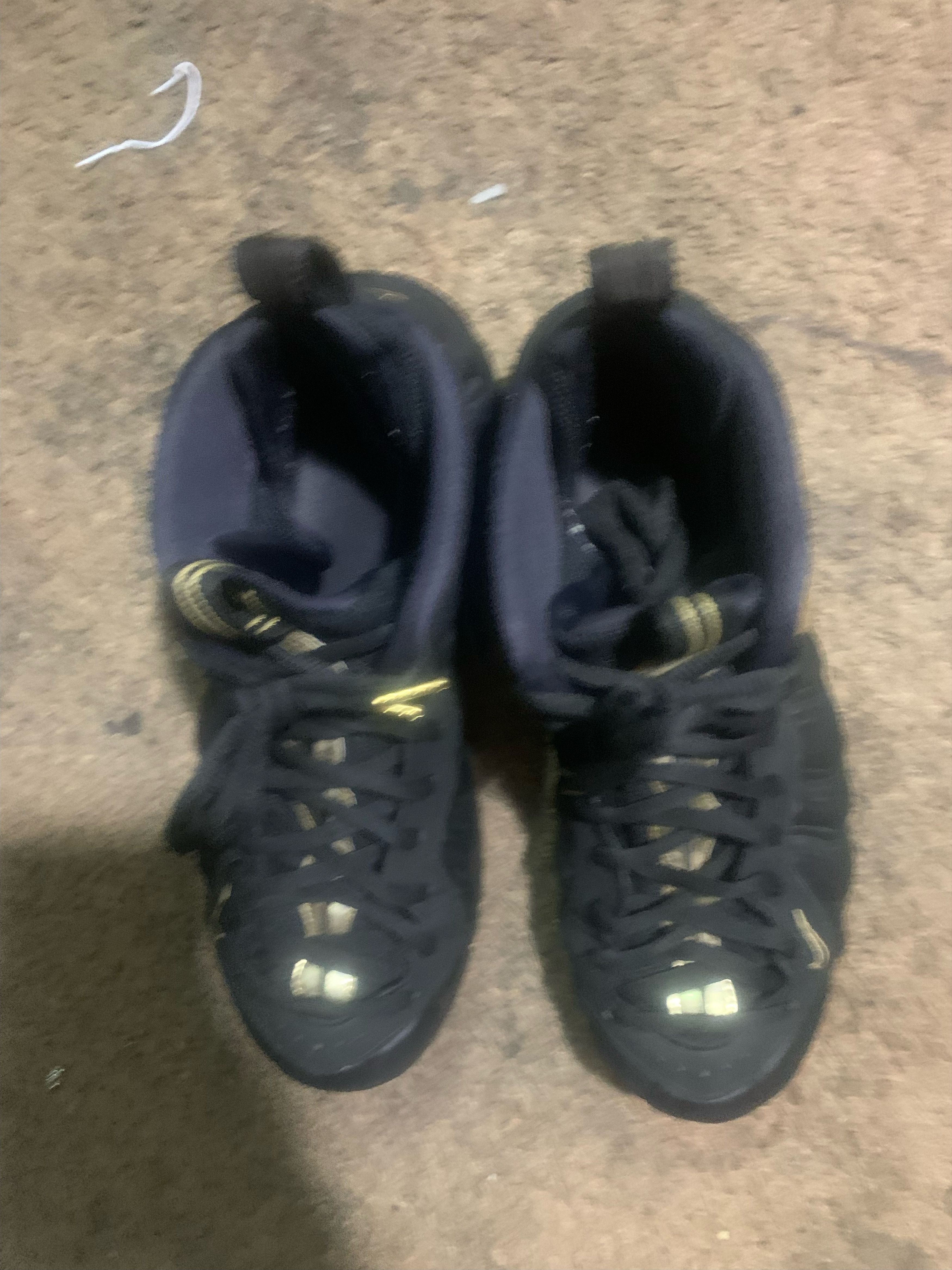 Nike Nike Air Foamposite Pro Black and Metallic gold Size US 10 / EU 43 - 5 Thumbnail
