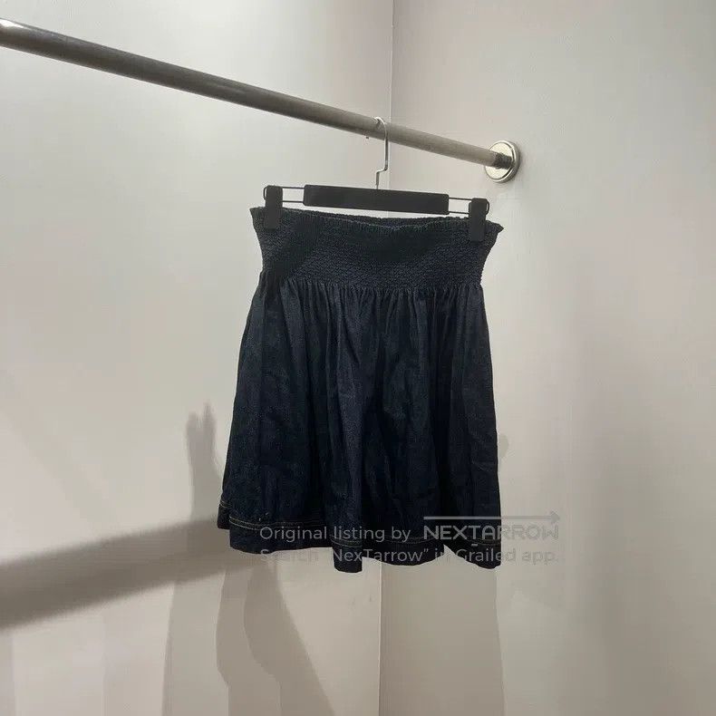 Fendi Fendi Embossed elastic high waist A-line skirt Size 42" / US 20 - 1 Thumbnail