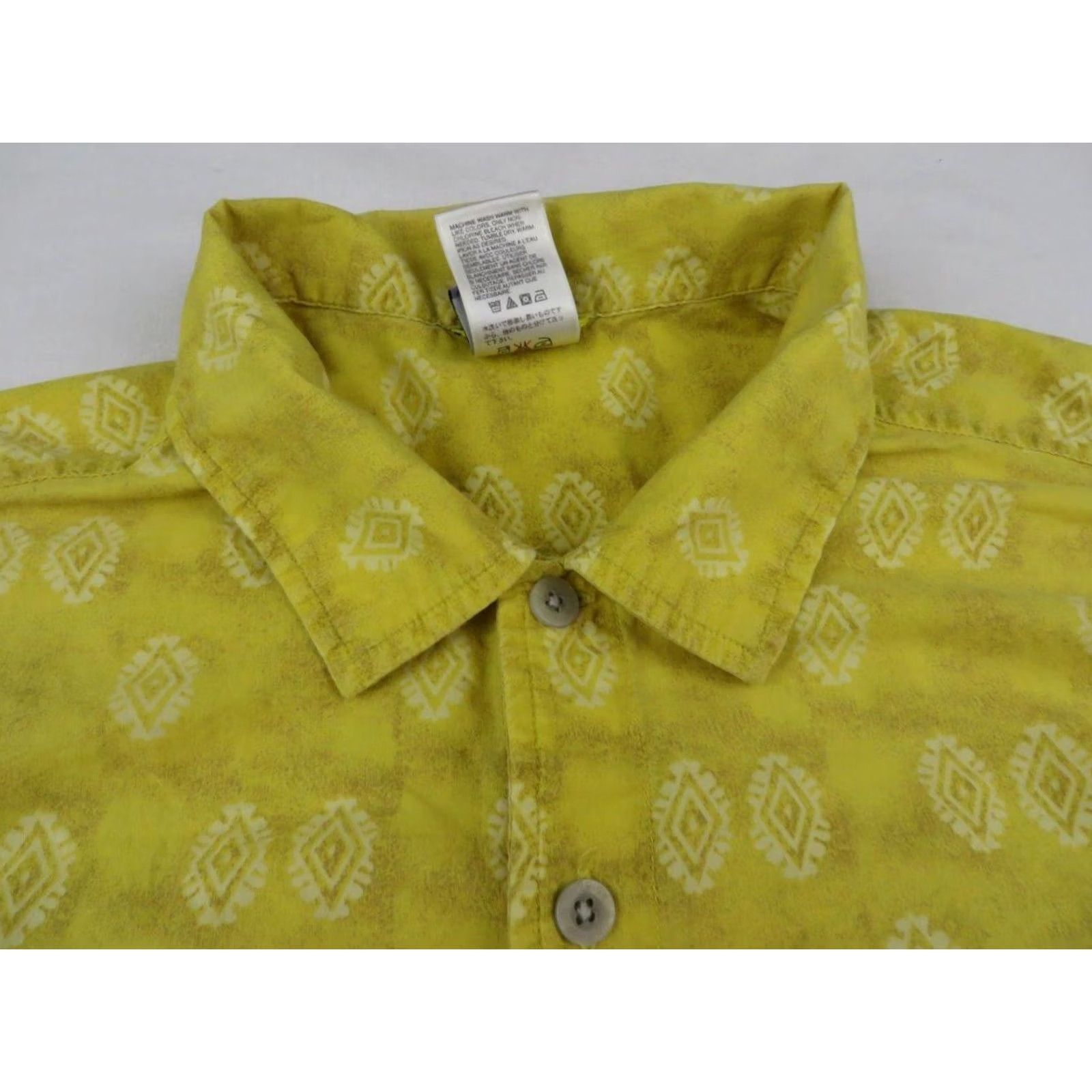 The North Face The North Face Aztec Southwestern Shirt Mens Large Yellow Geometric 90s Tribal S/S Vintage Size US L / EU 52-54 / 3 - 4 Thumbnail