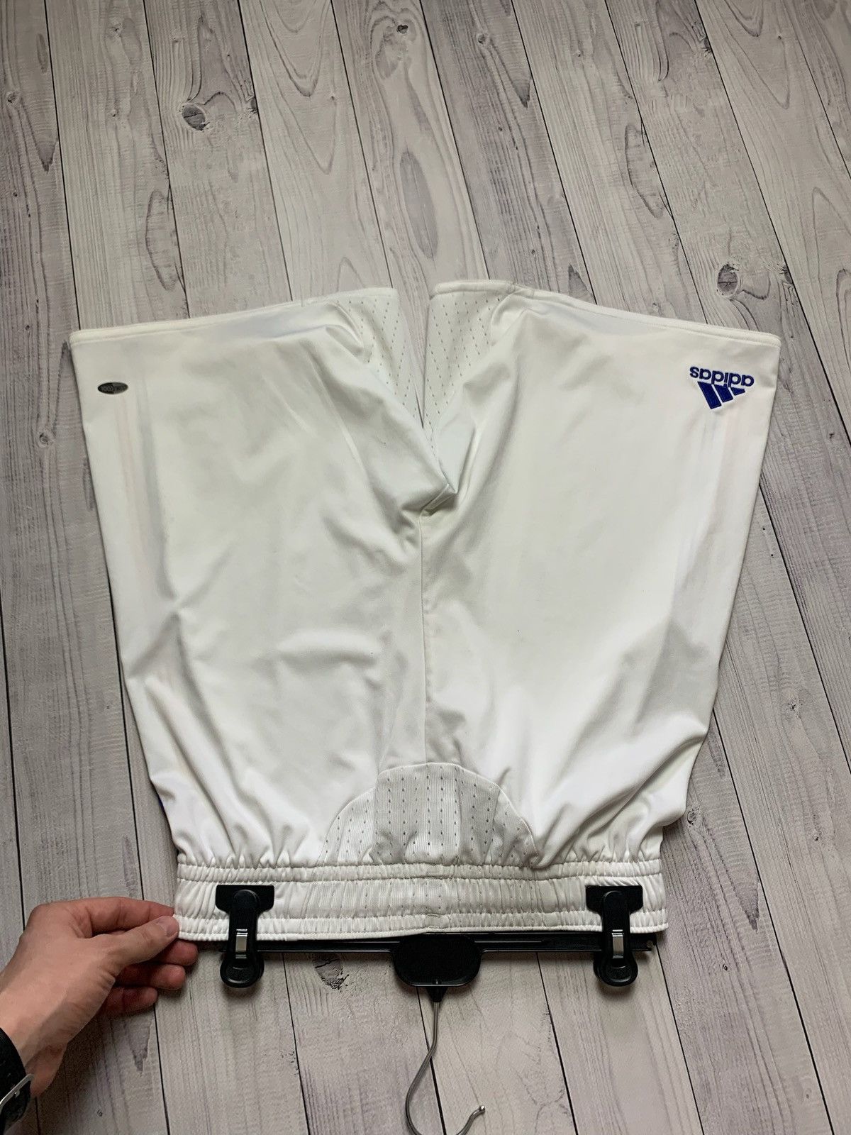 Adidas Adidas France vintage soccer shorts Size M Size US 32 / EU 48 - 8 Thumbnail