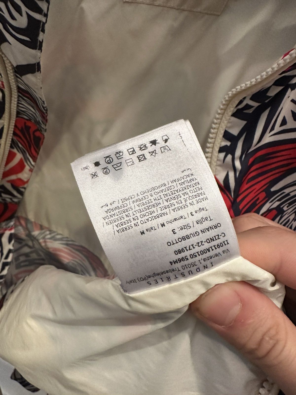 Moncler Moncler Ornain Printed Windbreaker Jacket size 3 US Large L Size US L / EU 52-54 / 3 - 7 Thumbnail