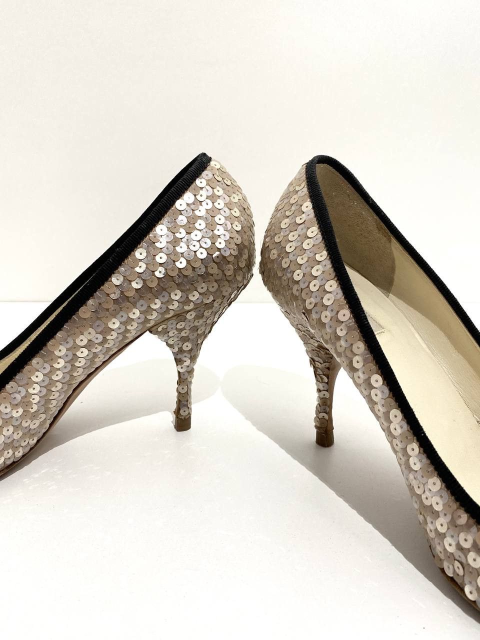 Prada Prada Sequin Embellished Bow Classic Mid Heel Pump Size US 7.5 / IT 37.5 - 7 Thumbnail