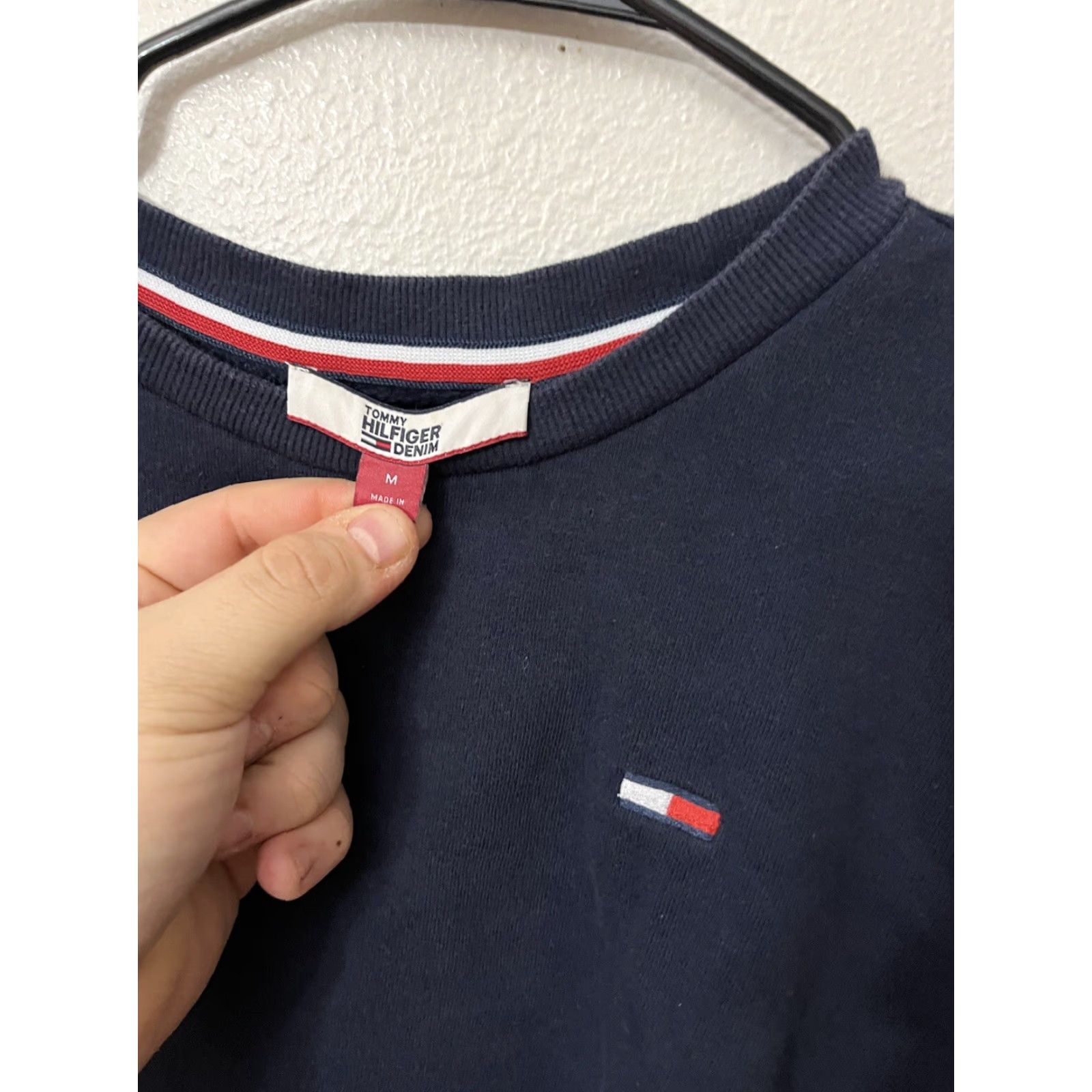 Tommy Hilfiger VINTAGE Tommy Hilfiger Sweater Shirt Women M Navy Sherpa Sleeves Shirt Adult Medium Navy Mens/Womens Size US M / EU 48-50 / 2 - 2 Thumbnail