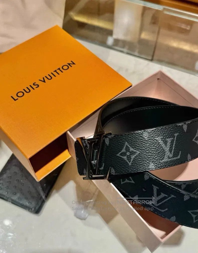 Louis Vuitton Louis Vuitton Classic Old Flower Black Flower Leather Belt Size ONE SIZE - 1 Thumbnail