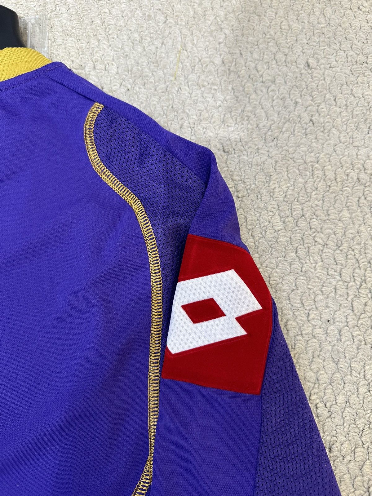 Diadora Fiorentina 2008 2009 Home Long Sleeve Newtag soccer jersey Size US M / EU 48-50 / 2 - 15 Thumbnail