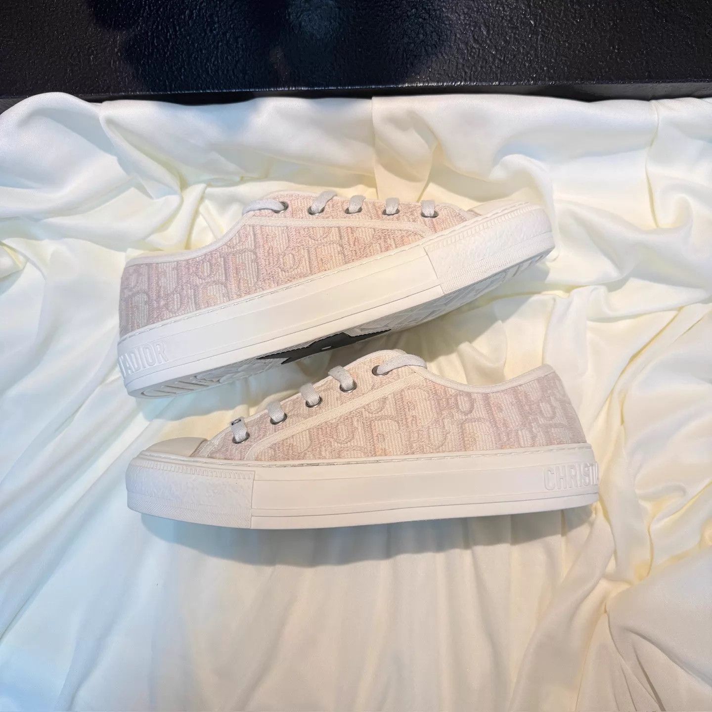 Dior Dior White & Pink DR Full Print Sneaker EUR 37 99 New Size US 6.5 / IT 36.5 - 5 Thumbnail