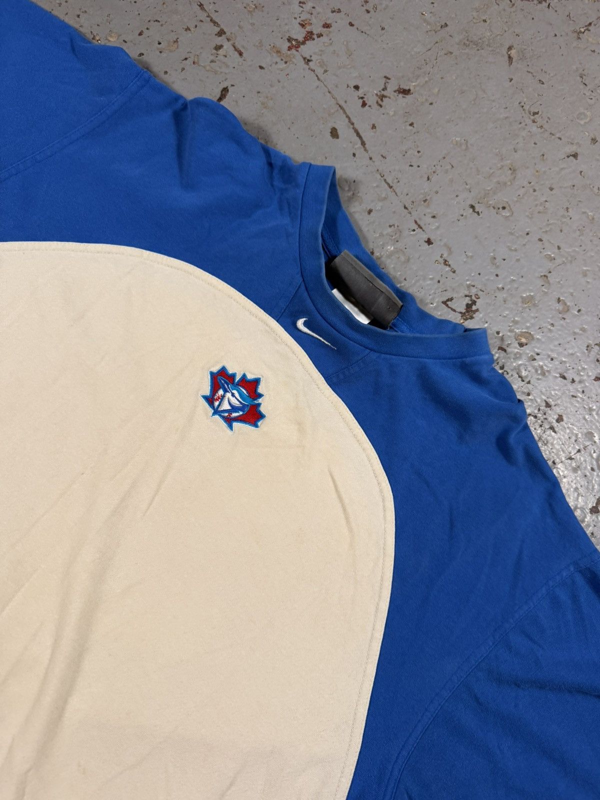 Nike Insane Vintage Nike Bluejays Mlb Jersey Y2K Tee Size US XL / EU 56 / 4 - 2 Thumbnail