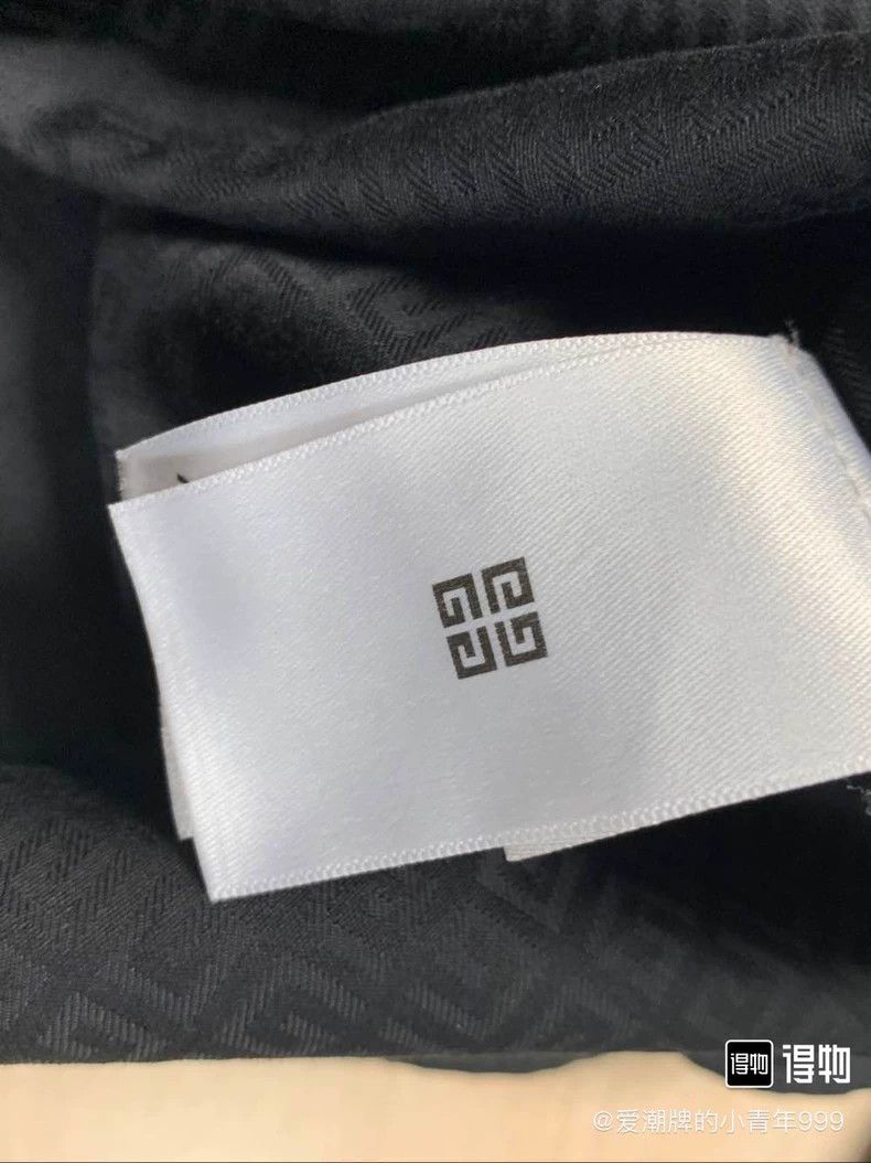 Givenchy Givenchy Monogrammed Shirt Size US M / EU 48-50 / 2 - 6 Thumbnail